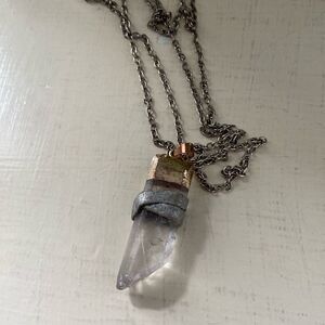 Leather wrapped quartz pendant statement necklace
